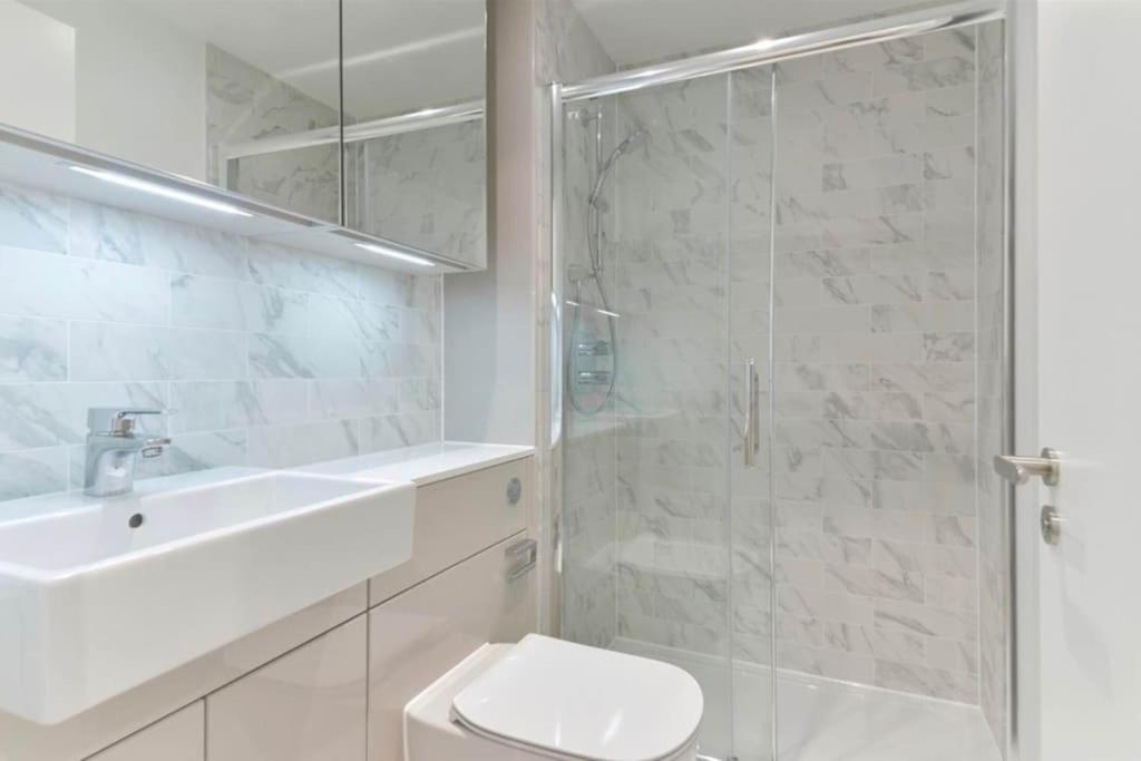 Luxury 2B2B In Central Лондон Екстериор снимка